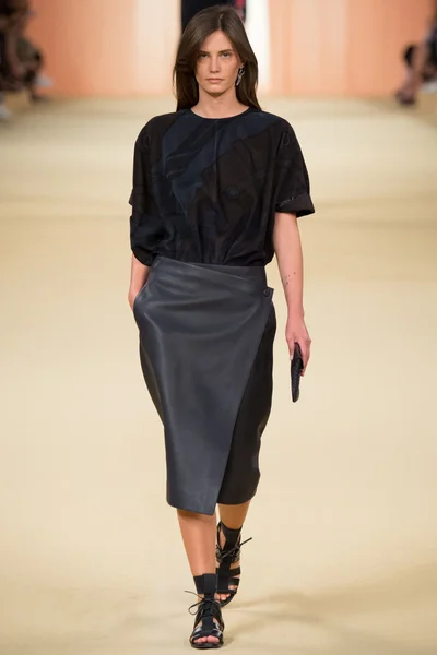 Look 24
